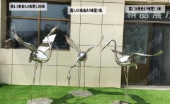 城市不銹鋼景觀雕塑怎樣設(shè)計？